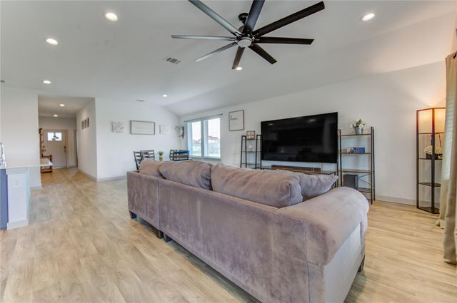 403 Rain Water Lane, Baytown, TX 77523