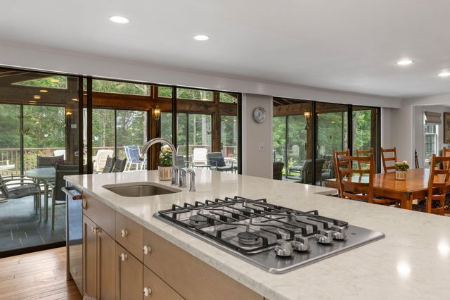 41 Farm Lane, South Dennis, MA 02660