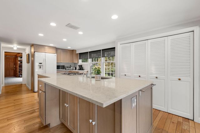 41 Farm Lane, South Dennis, MA 02660
