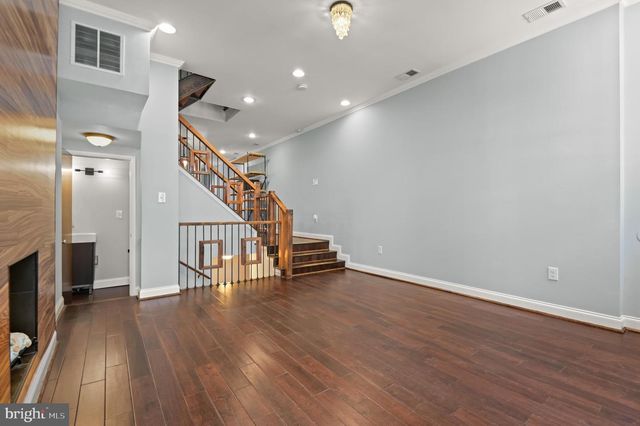 111 E LAFAYETTE AVE, Baltimore, MD 21202