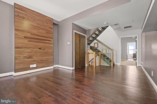 111 E LAFAYETTE AVE, Baltimore, MD 21202