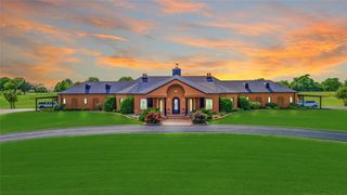 83 County Road 239, Gainesville, TX 76240