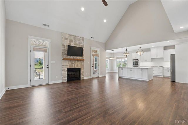 1351 West Crossing Drive, Forest, VA 24551