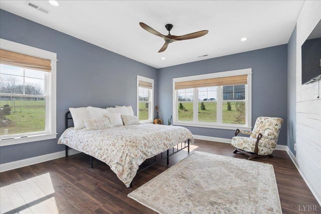 1351 West Crossing Drive, Forest, VA 24551