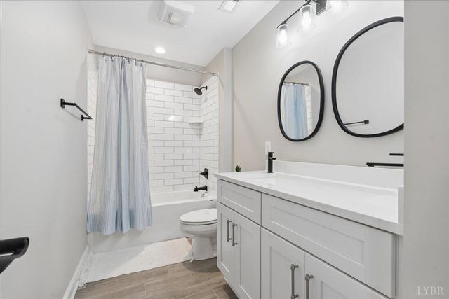 1351 West Crossing Drive, Forest, VA 24551