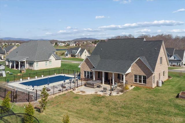 1351 West Crossing Drive, Forest, VA 24551