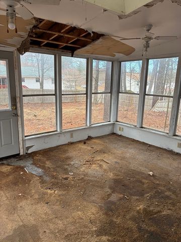 64 Loiselle Ave, Fitchburg, MA 01420