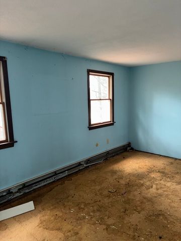 64 Loiselle Ave, Fitchburg, MA 01420