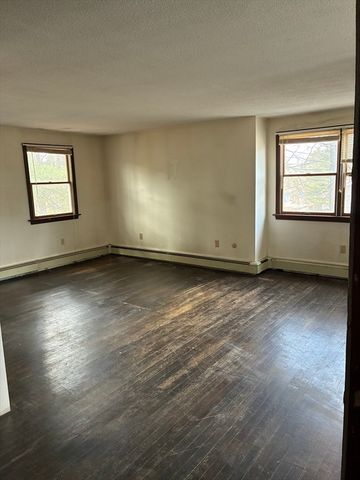 64 Loiselle Ave, Fitchburg, MA 01420