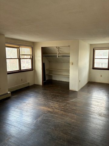 64 Loiselle Ave, Fitchburg, MA 01420