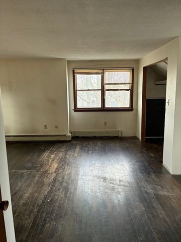 64 Loiselle Ave, Fitchburg, MA 01420