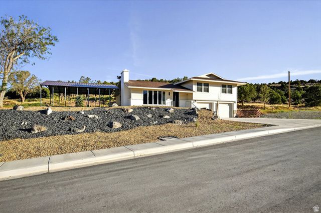 1945 S SCENIC DR, Cedar City, UT 84720