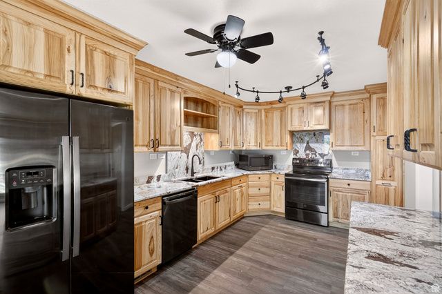 1945 S SCENIC DR, Cedar City, UT 84720