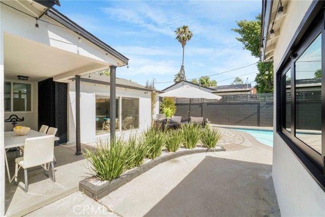 8102 Willis Ave, Panorama City (los Angeles), CA 91402