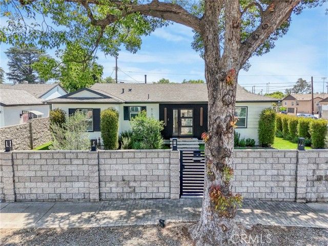 8102 Willis Ave, Panorama City (los Angeles), CA 91402