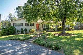 2 Selwyn Drive, Greenville, SC 29615