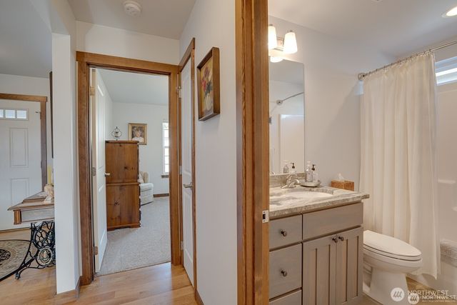 647 S Newton Avenue, East Wenatchee, WA 98802