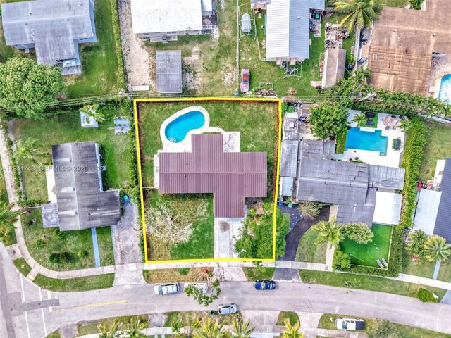 20030 Island Rd, Cutler Bay, FL 33189