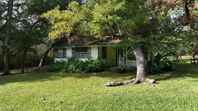 5400 Florida Chapel Road, Fayetteville, TX 78940