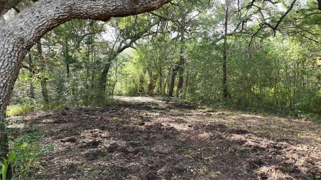 5400 Florida Chapel Road, Fayetteville, TX 78940