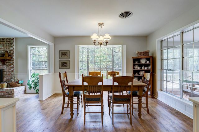 5400 Florida Chapel Road, Fayetteville, TX 78940