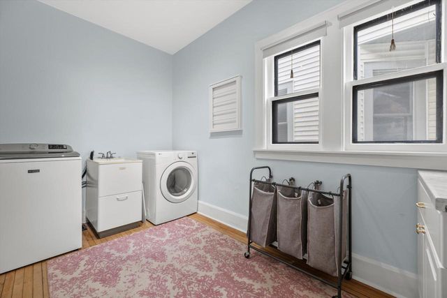 615 E Otjen STREET, Milwaukee, WI 53207