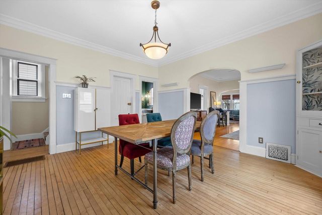 615 E Otjen STREET, Milwaukee, WI 53207