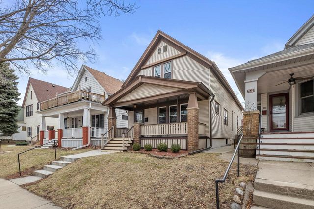 615 E Otjen STREET, Milwaukee, WI 53207