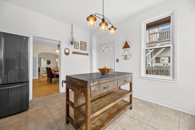 615 E Otjen STREET, Milwaukee, WI 53207