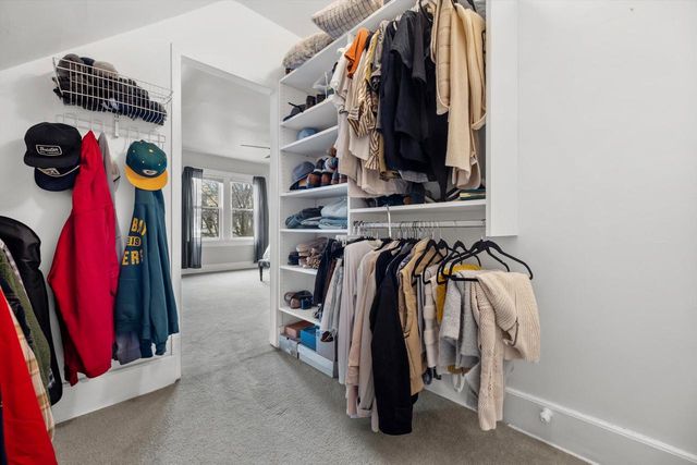 615 E Otjen STREET, Milwaukee, WI 53207