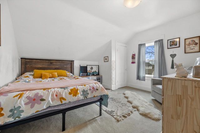 615 E Otjen STREET, Milwaukee, WI 53207