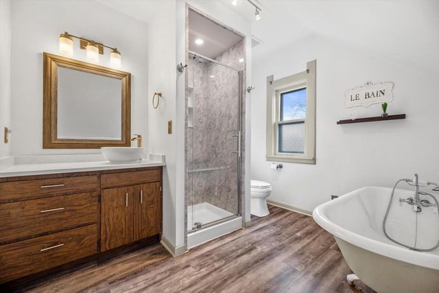 615 E Otjen STREET, Milwaukee, WI 53207