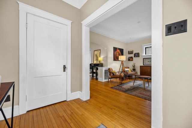 615 E Otjen STREET, Milwaukee, WI 53207