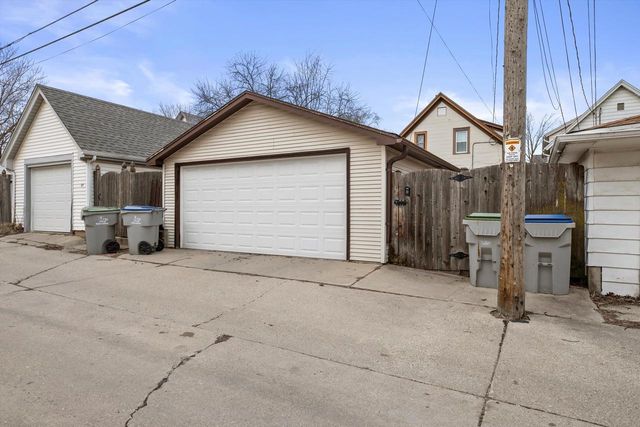 615 E Otjen STREET, Milwaukee, WI 53207