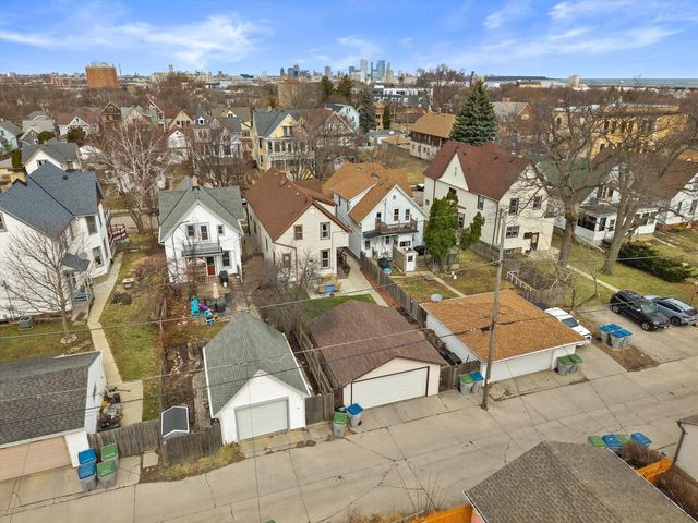 615 E Otjen STREET, Milwaukee, WI 53207