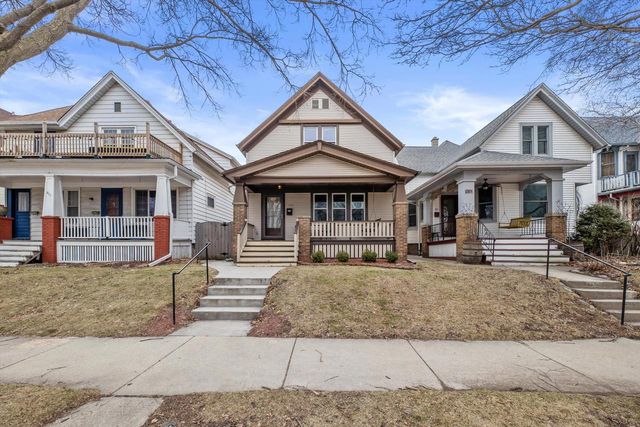 615 E Otjen STREET, Milwaukee, WI 53207