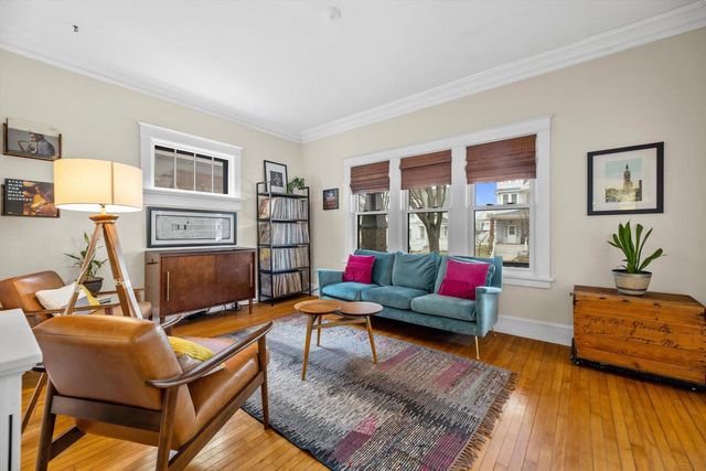 615 E Otjen STREET, Milwaukee, WI 53207