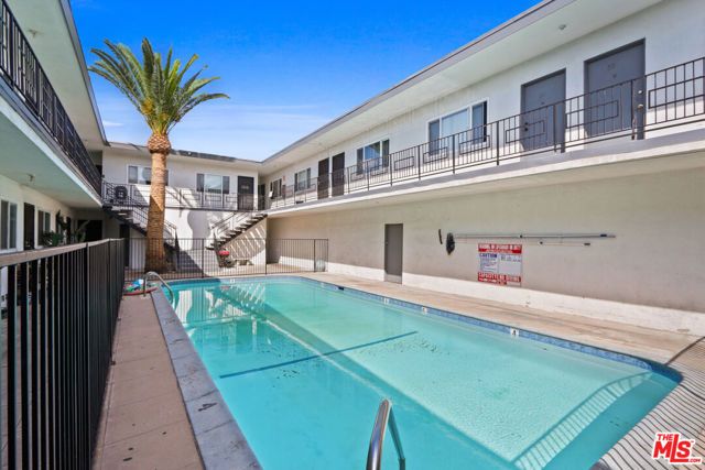 115 N Oak Street 34, Inglewood, CA 90301