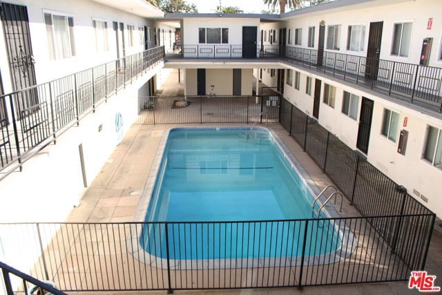 115 N Oak Street 34, Inglewood, CA 90301