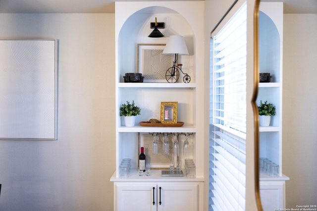 9811 Magnolia, San Antonio, TX 78251