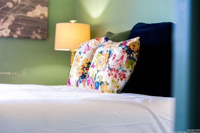 9811 Magnolia, San Antonio, TX 78251