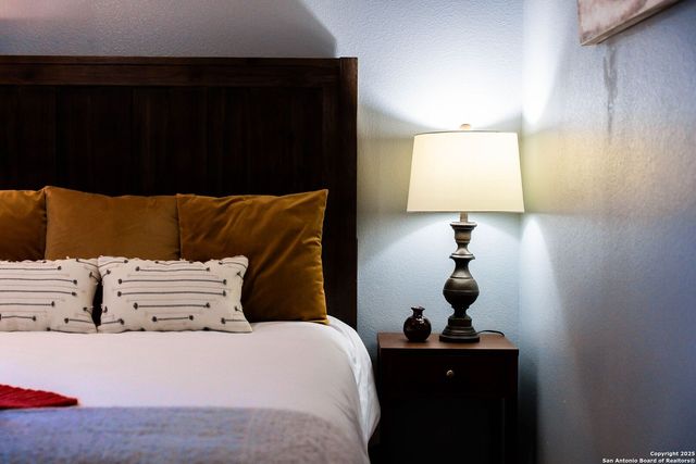 9811 Magnolia, San Antonio, TX 78251