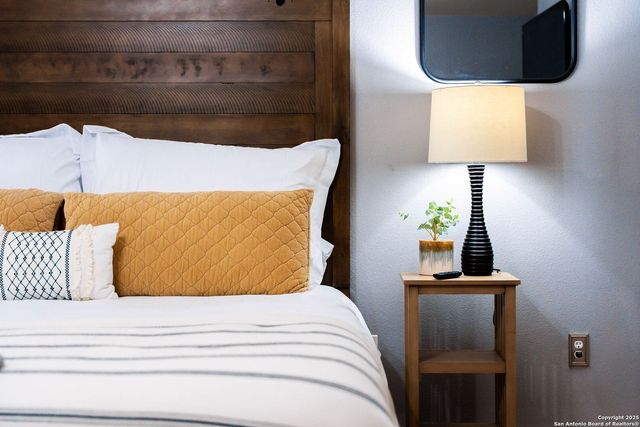 9811 Magnolia, San Antonio, TX 78251