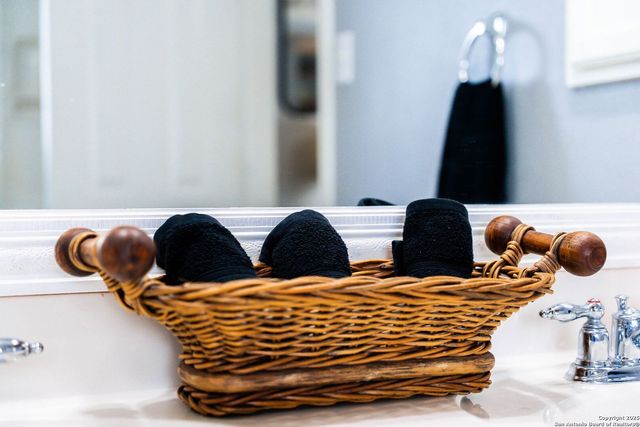 9811 Magnolia, San Antonio, TX 78251