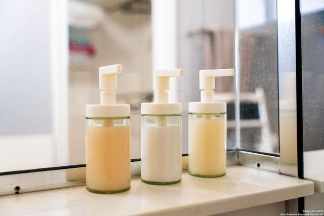 9811 Magnolia, San Antonio, TX 78251