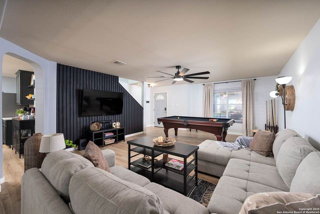 9811 Magnolia, San Antonio, TX 78251