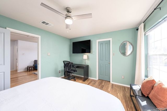 9811 Magnolia, San Antonio, TX 78251