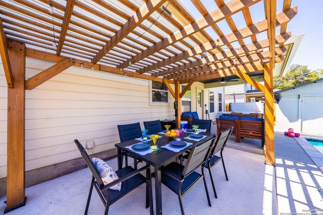 9811 Magnolia, San Antonio, TX 78251