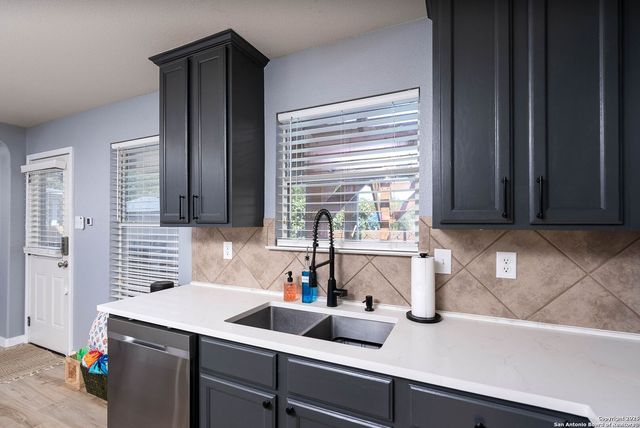 9811 Magnolia, San Antonio, TX 78251