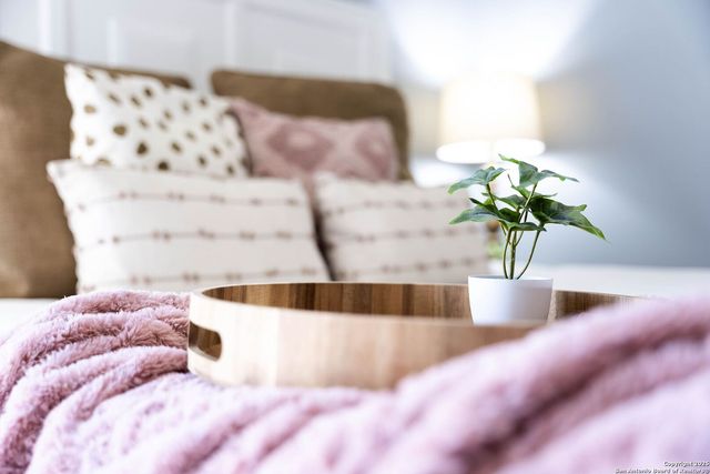 9811 Magnolia, San Antonio, TX 78251